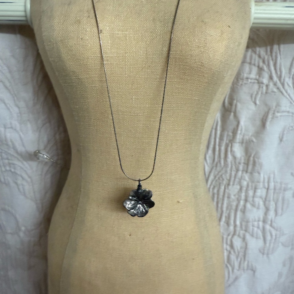 Dainty Silver hibiscus Pendant Necklace